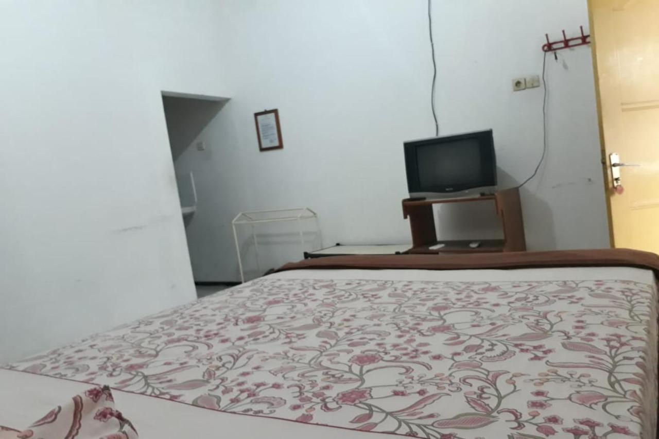Oyo 3045 Maksum Family Hotel 2*